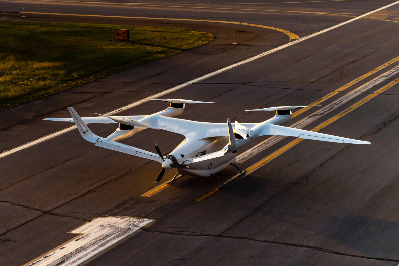 Beta Technologies ALIA-250 eVTOL passenger and cargo aircraft Beta Technologies ALIA-250 eVTOL passenger and cargo aircraft